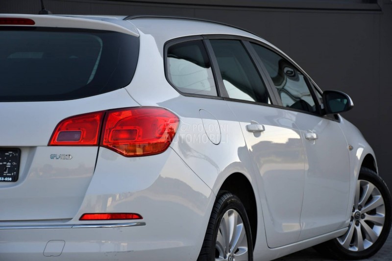 Opel Astra J 1.4 / PLIIN / N0VA