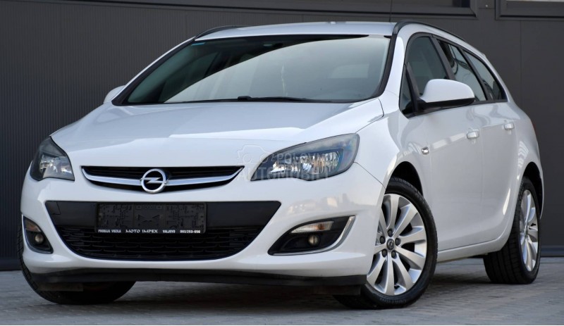 Opel Astra J 1.4 / PLIIN / N0VA