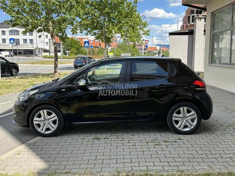Peugeot 208 1.6 ALLURE CH