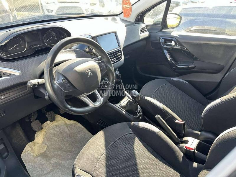 Peugeot 208 1.6 ALLURE CH