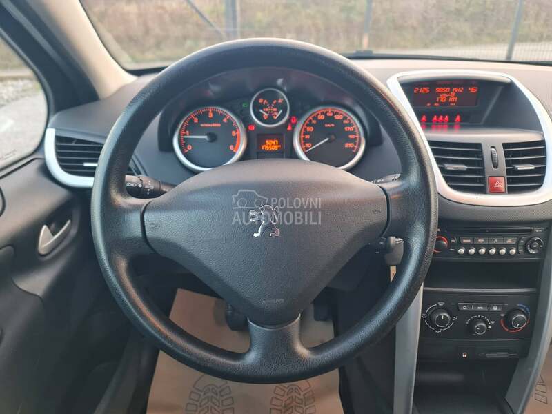 Peugeot 207 PLUS 1.4HDI