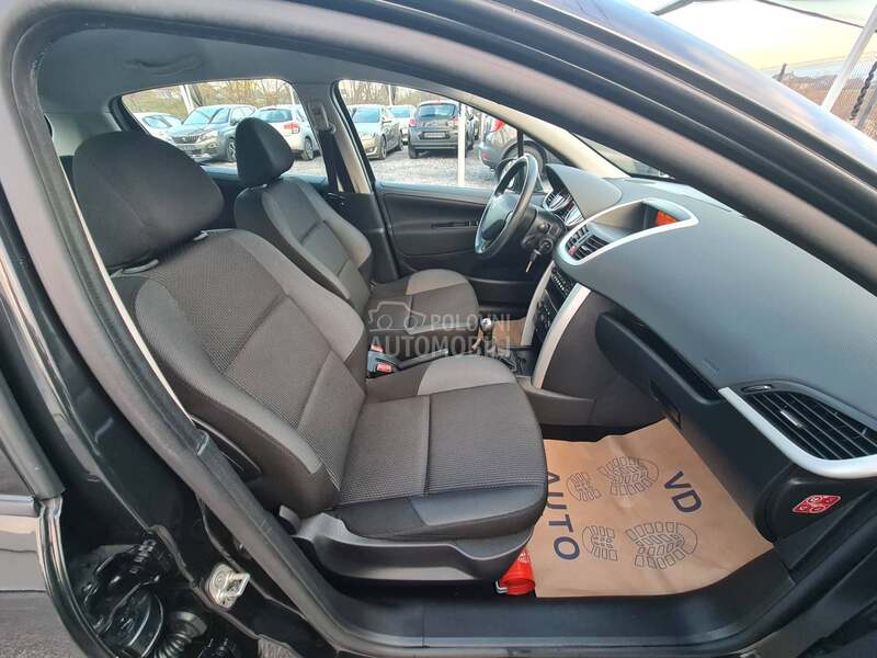 Peugeot 207 PLUS 1.4HDI