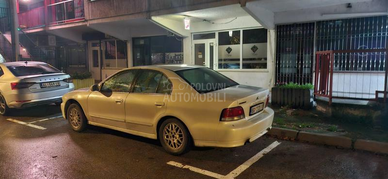 Mitsubishi Galant 
