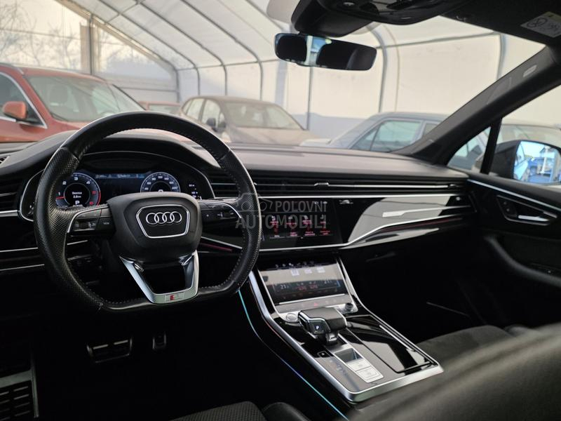Audi Q7 S line/7sed/Pano/HuD