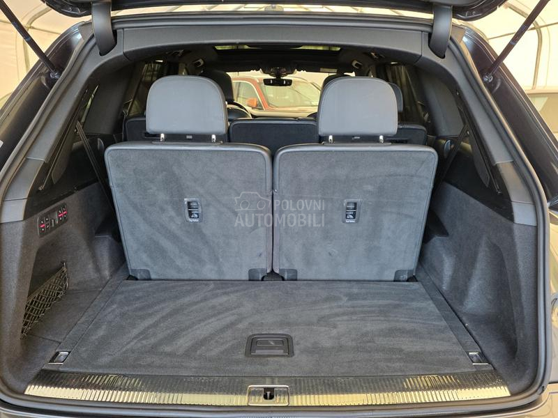 Audi Q7 S line/7sed/Pano/HuD