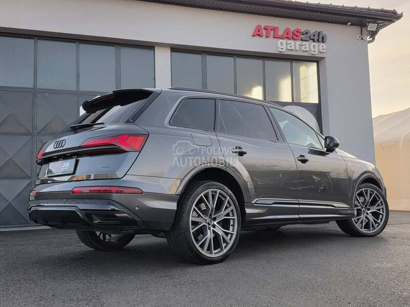 Audi Q7 S line/7sed/Pano/HuD