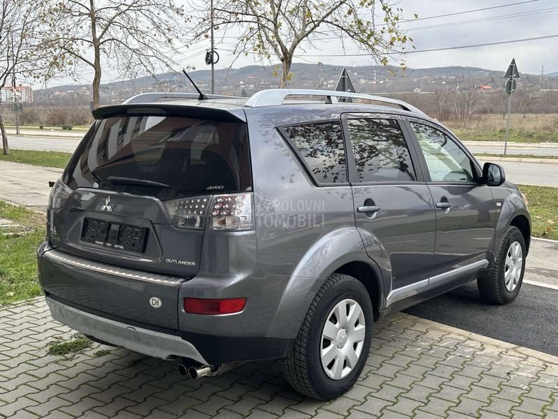 Mitsubishi Outlander 2.0 CH