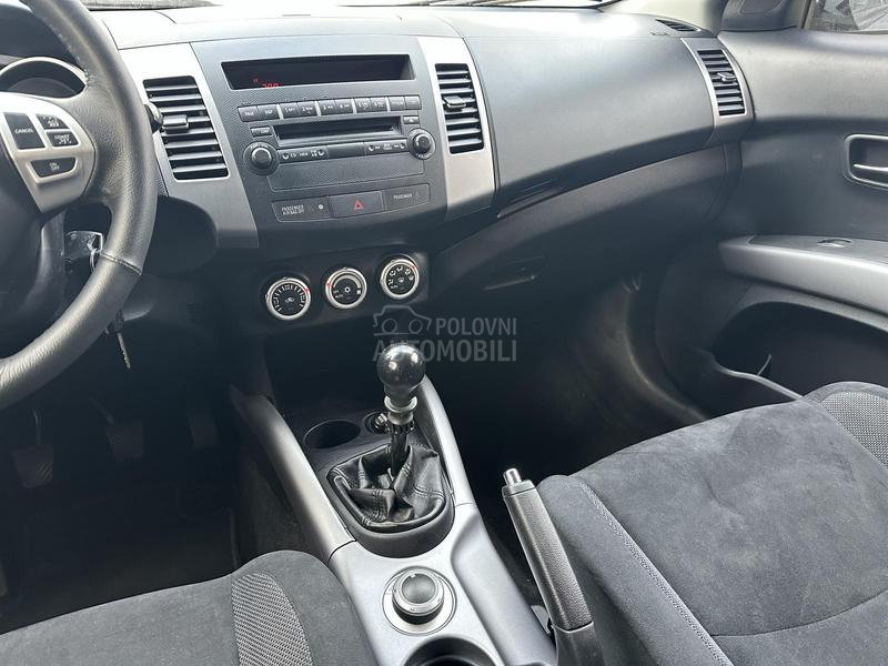 Mitsubishi Outlander 2.0 CH