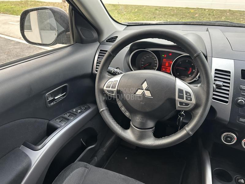 Mitsubishi Outlander 2.0 CH