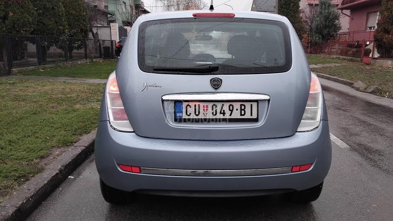 Lancia Ypsilon 1.4-16v