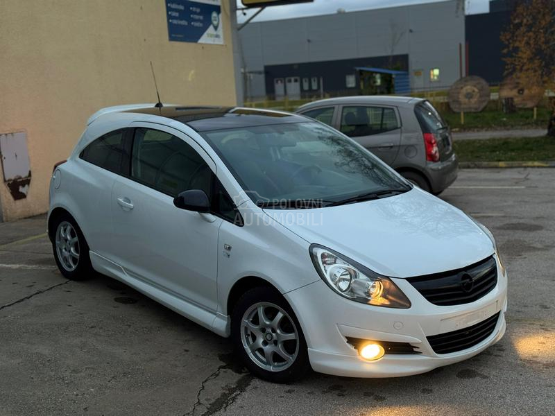 Opel Corsa D 1.4i OPC Line