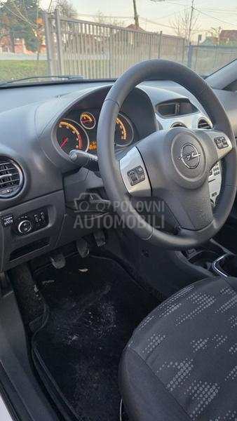 Opel Corsa D 1.2 GPL-TECH8