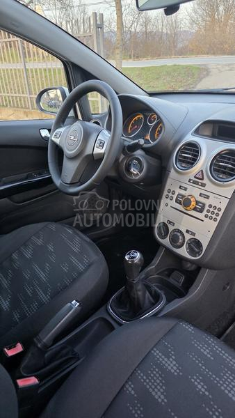 Opel Corsa D 1.2 GPL-TECH8