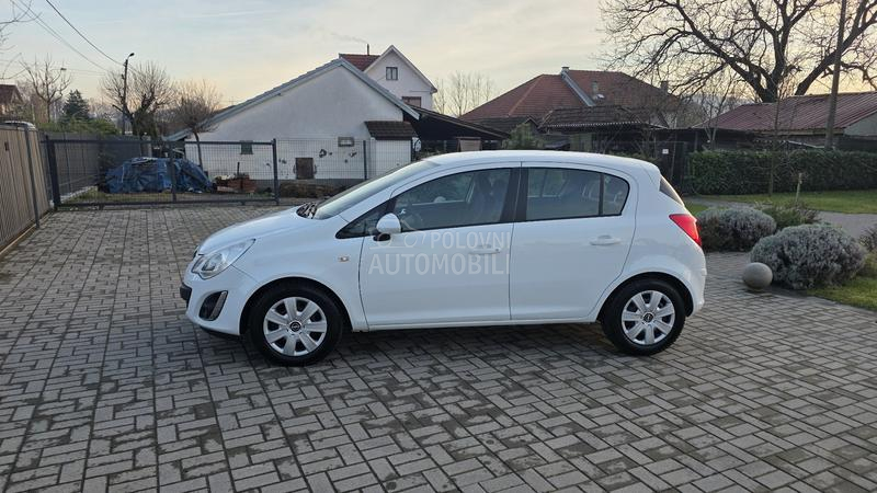Opel Corsa D 1.2 GPL-TECH8