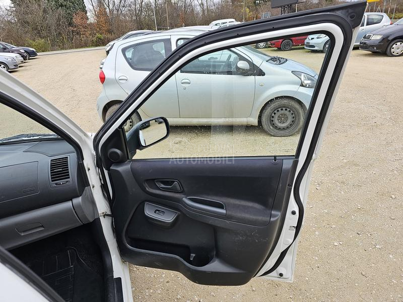 Subaru Justy 1,5 16V iz CH