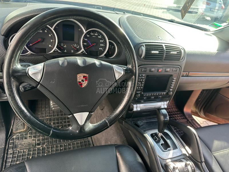 Porsche Cayenne S reg do 01.2027.