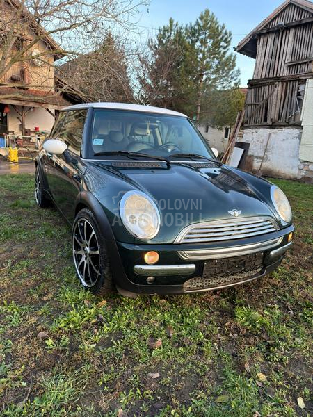 MINI Cooper 1.6