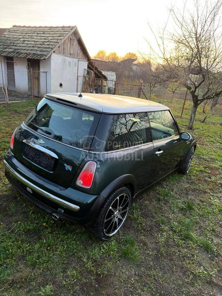 MINI Cooper 1.6