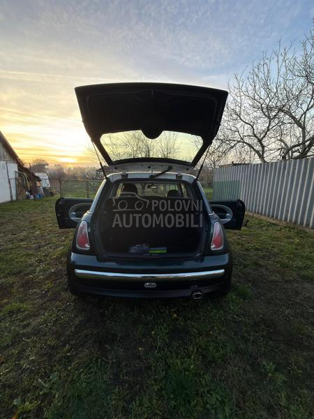 MINI Cooper 1.6