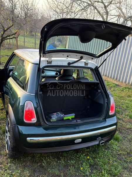 MINI Cooper 1.6
