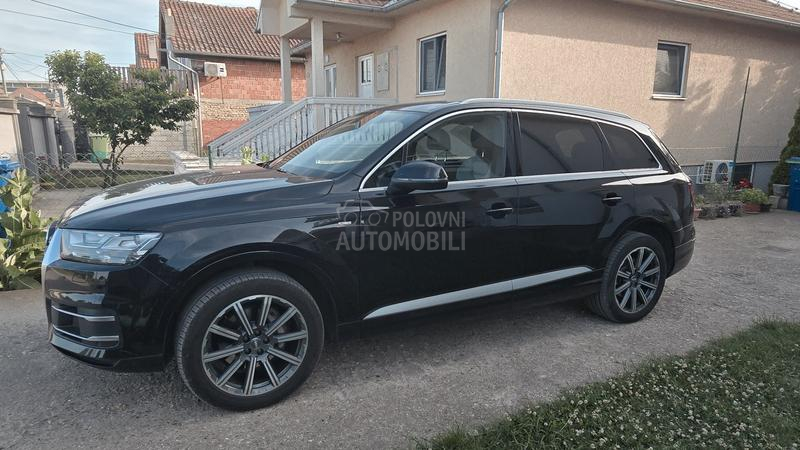 Audi Q7 3.0 TDI S line