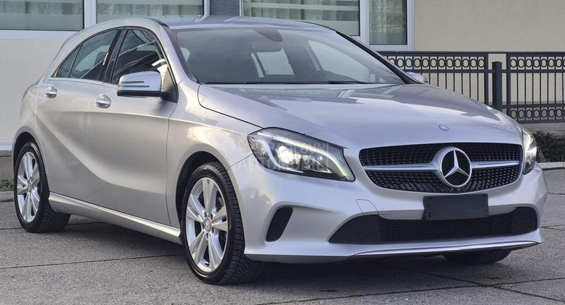 Mercedes Benz A 180 1.5 SPORT AUTOM