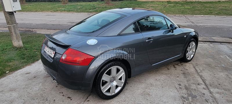 Audi TT 