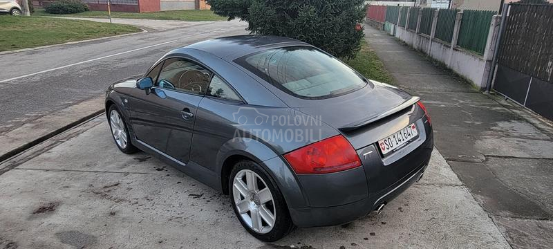 Audi TT 