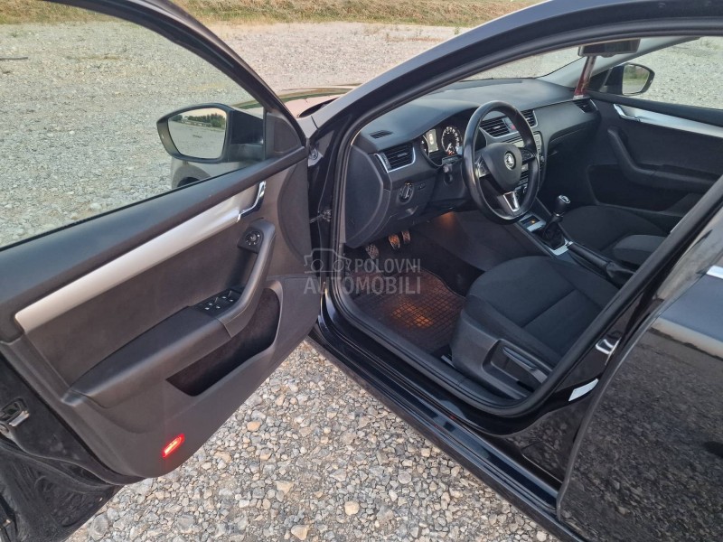 Škoda Octavia 1.8 TSI ELEGANCE