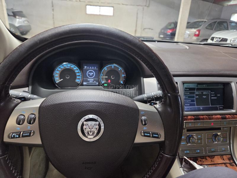 Jaguar XF 2.7 tdv6