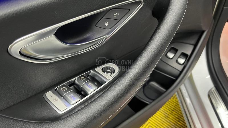 Mercedes Benz E 300 2.0 P R E M I U M