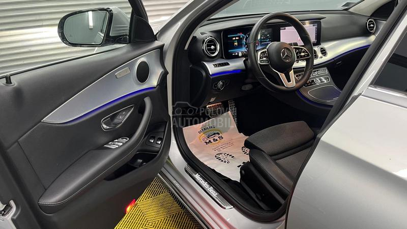 Mercedes Benz E 300 2.0 P R E M I U M