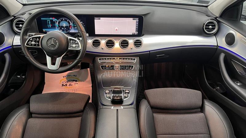 Mercedes Benz E 300 2.0 P R E M I U M