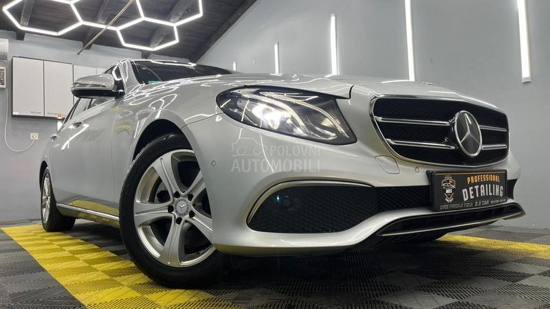 Mercedes Benz E 300 2.0 P R E M I U M