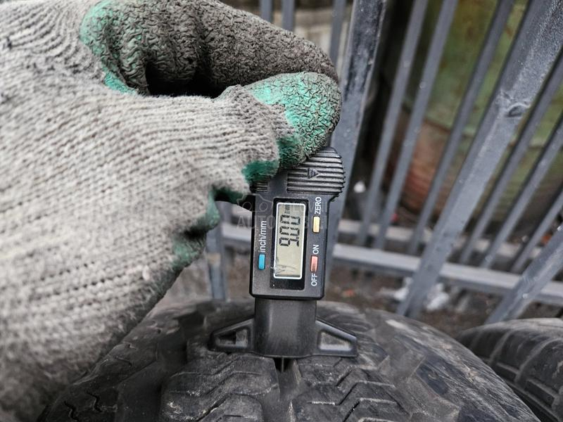 Continental 235/65 R16 Sve sezone