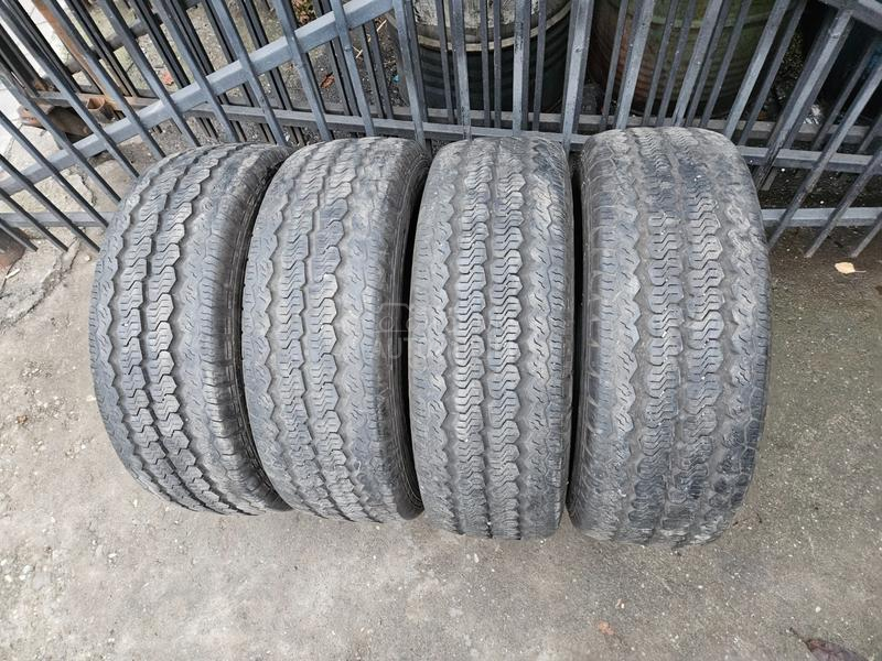 Continental 235/65 R16 Sve sezone