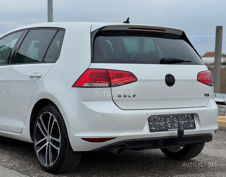 Volkswagen Golf 7 1.6 TDI // HIGHLINE
