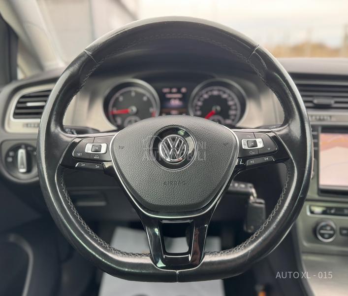 Volkswagen Golf 7 1.6 TDI // HIGHLINE