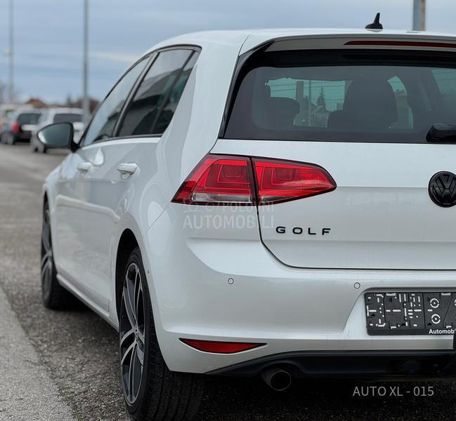 Volkswagen Golf 7 1.6 TDI // HIGHLINE