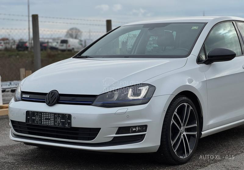 Volkswagen Golf 7 1.6 TDI // HIGHLINE