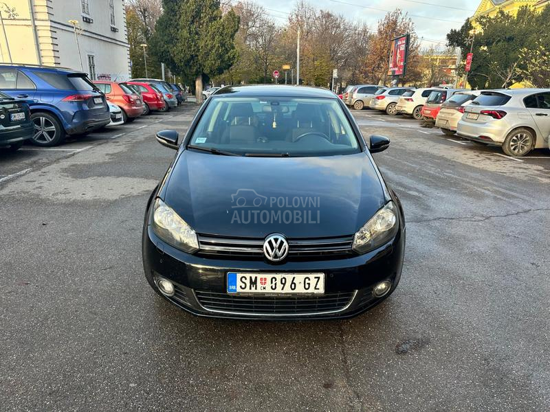 Volkswagen Golf 6 1.6 TDI STYLE
