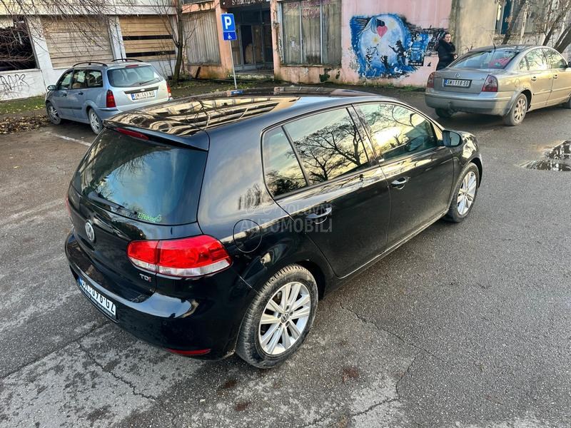 Volkswagen Golf 6 1.6 TDI STYLE