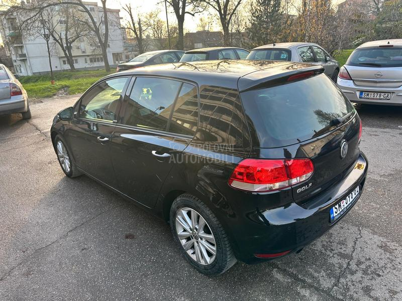 Volkswagen Golf 6 1.6 TDI STYLE