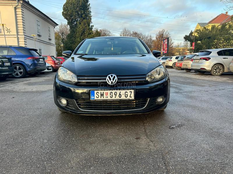 Volkswagen Golf 6 1.6 TDI STYLE