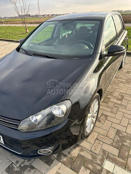 Volkswagen Golf 6 1.6 TDI STYLE