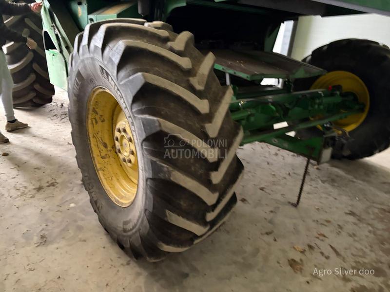 John Deere w540