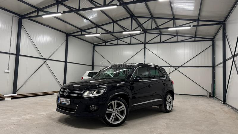 Volkswagen Tiguan 3xRLINE DSG F1 PANO