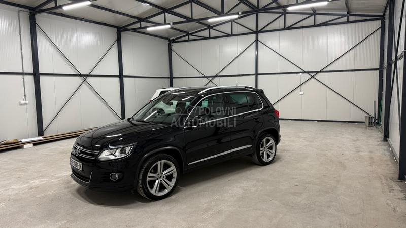 Volkswagen Tiguan 3xRLINE DSG F1 PANO