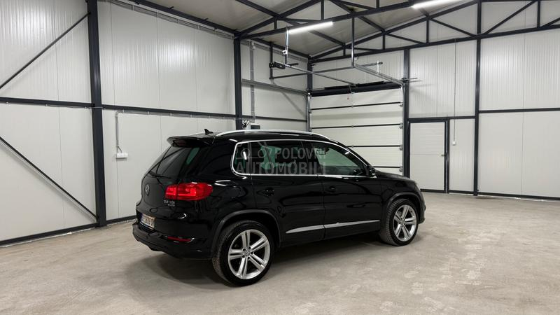 Volkswagen Tiguan 3xRLINE DSG F1 PANO