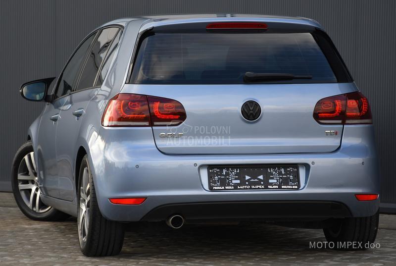 Volkswagen Golf 6 1.6 TDI/COMFORT/NAV
